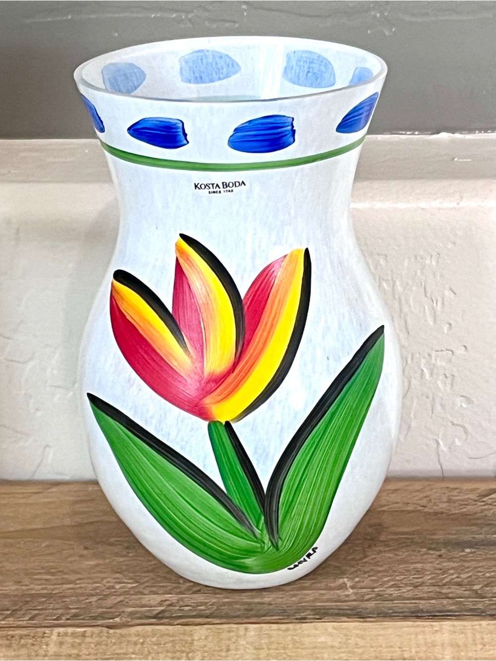 Kosta Boda "Tulipa" Hand-Painted Red Tulip Art Glass Vase Ulrica Hydman Vallien - Picture 1 of 6